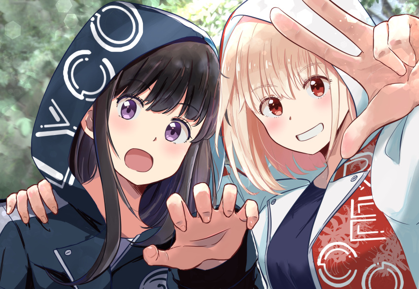 2girls :d black_hair blonde_hair blue_hoodie blue_shirt blurry blush bokeh chai_haru clenched_teeth commentary_request depth_of_field hand_on_another's_shoulder highres hood hood_up hoodie inoue_takina jacket long_hair long_sleeves looking_at_viewer lycoris_recoil multiple_girls nishikigi_chisato open_clothes open_jacket open_mouth paw_pose red_eyes shirt short_hair sidelocks smile teeth upper_body variant_set violet_eyes w white_jacket yuri