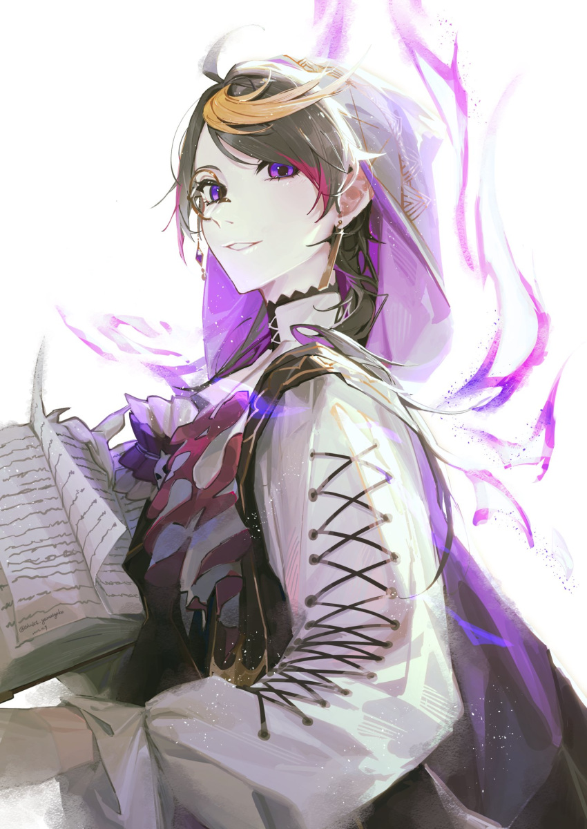 1boy ahoge ascot aura black_cape black_hair black_vest blonde_hair book cape cross-laced_clothes earrings fire gloves highres holding holding_book hood hood_up hooded_cape jewelry long_sleeves looking_at_viewer looking_to_the_side male_focus medium_hair monocle multicolored_hair nijisanji nijisanji_en official_alternate_costume open_book parted_lips pink_hair puffy_long_sleeves puffy_sleeves purple_fire shirt shu_yamino simple_background skn smile solo streaked_hair swept_bangs upper_body vest violet_eyes virtual_youtuber white_ascot white_background white_gloves white_shirt