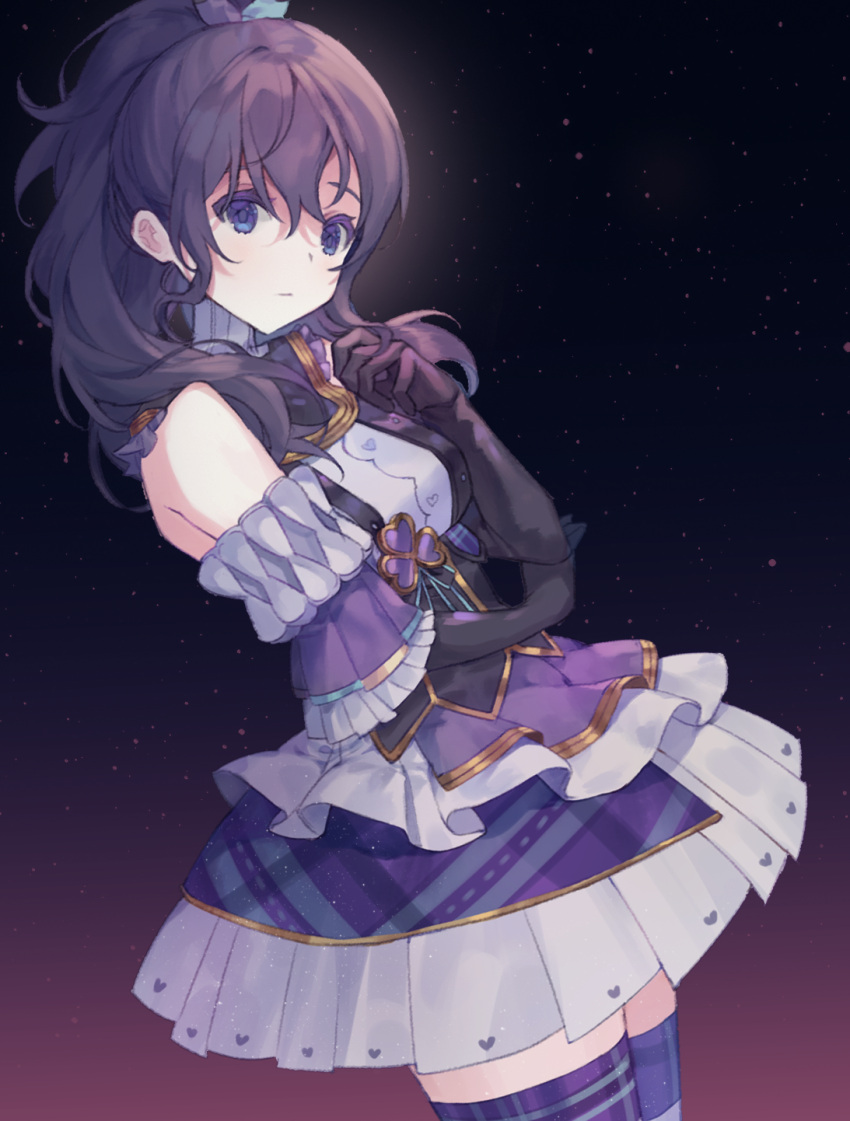 1girl asahina_mafuyu bare_shoulders black_gloves closed_mouth clover_ornament cowboy_shot detached_sleeves dress dutch_angle gloves gold_trim high_ponytail highres long_hair looking_at_viewer moremoremakingxmas_(project_sekai) multicolored_clothes multicolored_dress night night_sky official_alternate_color project_sekai purple_hair sha_(nz2) sky solo thigh-highs violet_eyes