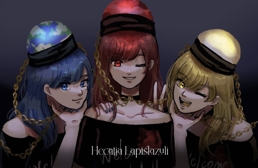 3girls bare_shoulders black_background black_shirt blonde_hair blue_eyes blue_hair blue_nails chain character_name clothes_writing earth_(ornament) gradient_background grin hand_on_another's_chin hand_on_another's_shoulder hecatia_lapislazuli hecatia_lapislazuli_(earth) hecatia_lapislazuli_(moon) highres looking_at_viewer medium_hair moon_(ornament) multiple_girls multiple_persona nail_polish off_shoulder one_eye_closed open_mouth red_eyes redhead shiono_(so_ltori) shirt simple_background smile t-shirt touhou underworld_(ornament) v yellow_eyes