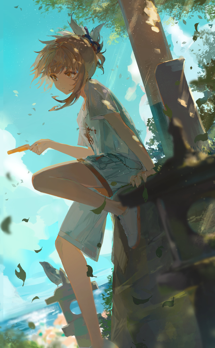 1girl absurdres alternate_costume arm_support asymmetrical_hair blonde_hair blue_shorts blue_sky blurry casual chinese_commentary clouds commentary_request dappled_sunlight day depth_of_field dutch_angle expressionless falling_leaves flameaqua food foot_out_of_frame from_side genshin_impact highres holding holding_food holding_popsicle horizon knee_up leaf light_rays looking_afar ocean orange_eyes outdoors parted_lips popsicle rock shirt shoes short_hair short_sleeves shorts sitting sitting_on_rock sky sneakers solo spiky_hair sunbeam sunlight t-shirt tree white_footwear white_shirt wind yoimiya_(genshin_impact)