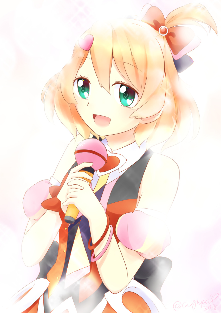 1girl :d absurdres blonde_hair bow bracelet colored_tips cyn-kamo dress english_commentary freyja_wion green_eyes hair_bow heart heart_in_eye highres holding holding_microphone jewelry looking_at_viewer macross macross_delta microphone multicolored_hair open_mouth orange_hair painttool_sai_(medium) pink_bow red_bow red_dress short_hair smile solo symbol_in_eye white_background