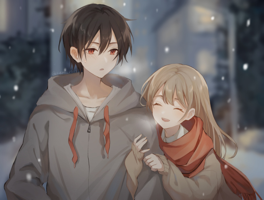 1boy 1girl black_hair blurry blurry_background blush brown_sweater closed_eyes commentary couple drawstring facing_viewer grey_hoodie highres holding_another's_arm hood hood_down hoodie light_brown_hair long_hair looking_at_another open_mouth original outdoors red_eyes red_scarf scarf shirt short_hair sleeves_past_wrists smile snowing solo sumi_0525 sweater teeth twitter_username upper_body upper_teeth_only white_shirt
