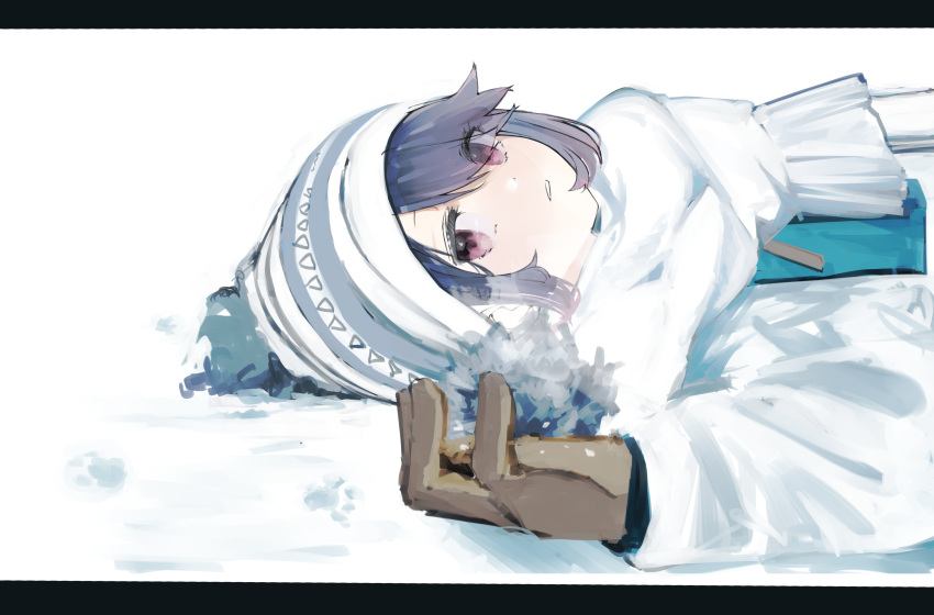 1girl beanie blue_hair brown_gloves gloves hair_over_one_eye hat highres jacket leadin_the_sky looking_at_viewer looking_to_the_side lying on_back outdoors parted_lips pom_pom_(clothes) scarf shima_rin snow solo upper_body violet_eyes white_jacket white_scarf winter yurucamp