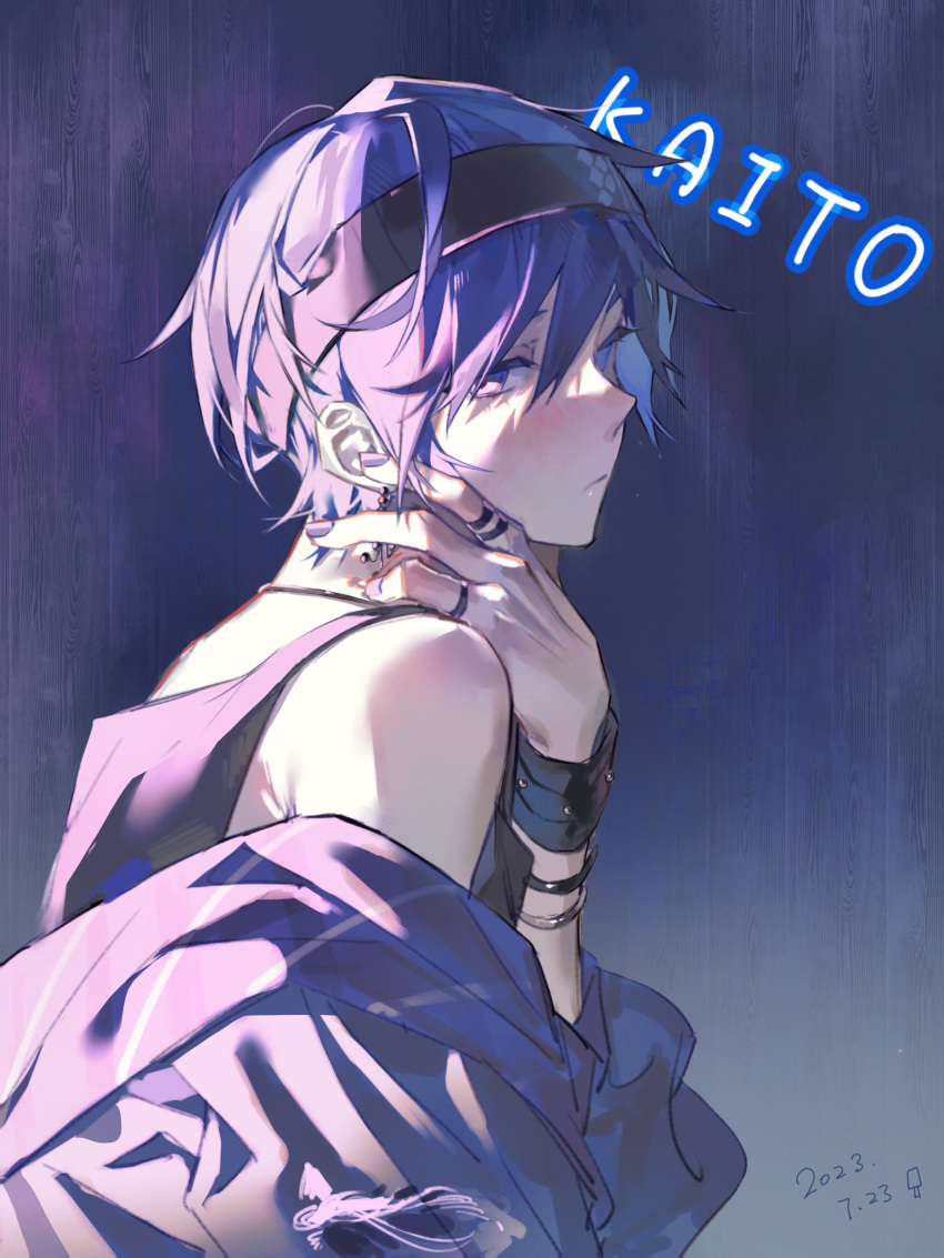 1boy absurdres bare_shoulders blue_eyes blue_hair blue_nails bracelet character_name closed_mouth commentary dark_blue_hair dated fingernails headband highres jacket jacket_partially_removed jewelry kaito_(vocaloid) kazemi_arashi leo/need_(project_sekai) leo/need_kaito looking_at_viewer male_focus official_alternate_costume project_sekai ring short_hair sideways_glance sleeveless solo tank_top tsunagu_hoshi_no_uta_(project_sekai) upper_body vocaloid