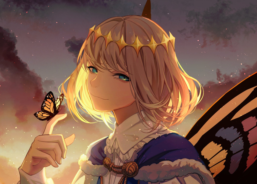 1boy blue_cloak blue_eyes bug butterfly butterfly_on_hand butterfly_wings cloak closed_mouth commentary diamond_hairband erchongbaojun fate/grand_order fate_(series) fur-trimmed_cloak fur_trim grey_hair hand_up highres insect_wings long_sleeves looking_at_viewer male_focus medium_hair oberon_(fate) outdoors portrait shirt smile solo white_shirt wings yellow_butterfly