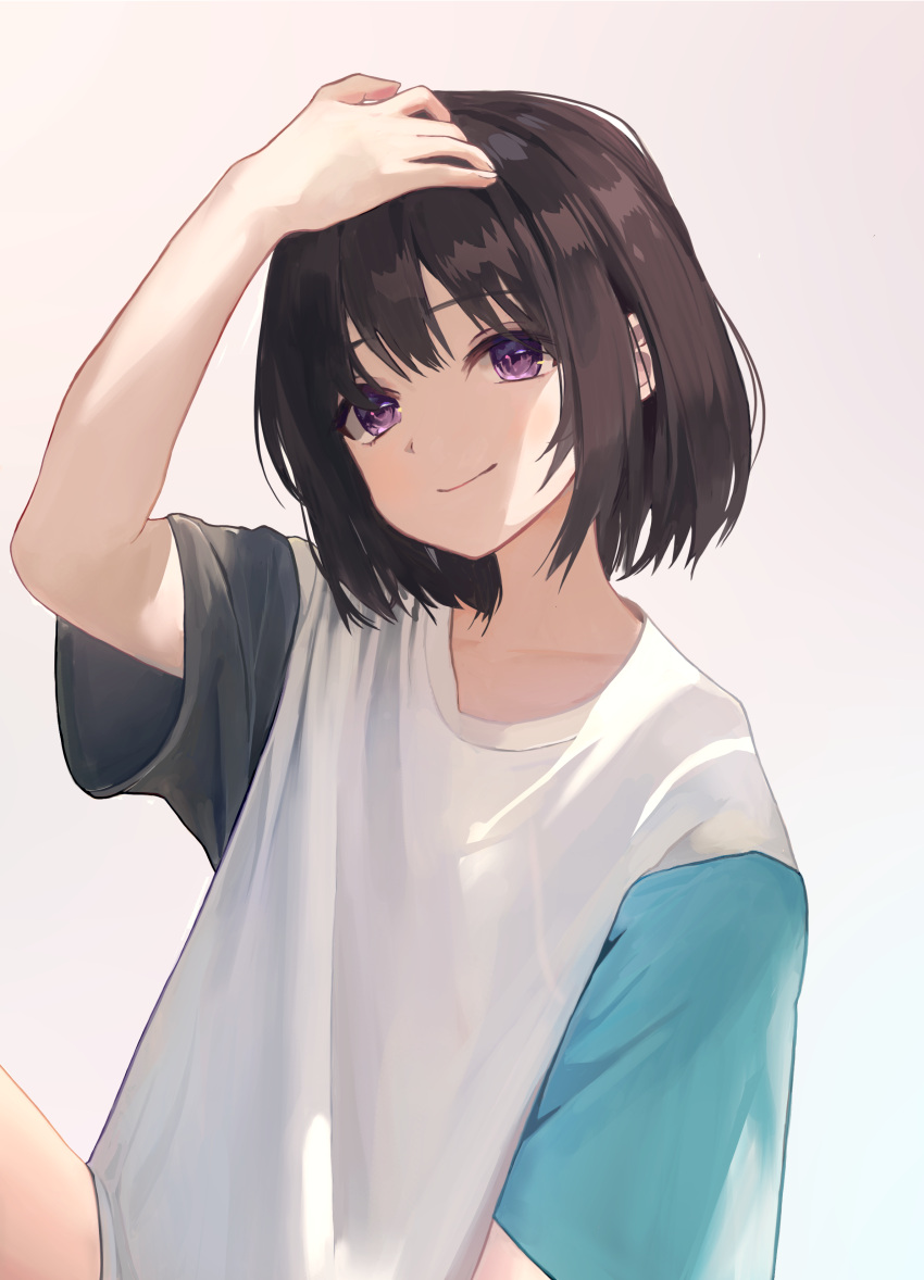 1girl absurdres arm_up asymmetrical_sleeves black_hair black_sleeves blue_sleeves bob_cut closed_mouth commentary hand_on_own_head highres looking_afar medium_hair mismatched_sleeves multicolored_shirt original shirt short_sleeves simple_background smile soi_iii solo t-shirt upper_body violet_eyes white_background white_shirt wide_sleeves