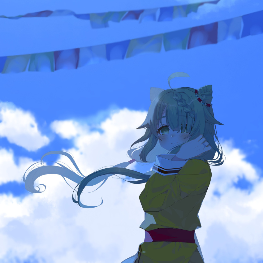1girl absurdres ahoge amane_hikari belt blue_sky blunt_bangs blush braid braided_bangs closed_mouth clothesline clouds cloudy_sky dress green_eyes green_hair hair_over_one_eye hand_up heruka_(madoka_magica) highres long_sleeves looking_at_viewer low_twintails magia_record:_mahou_shoujo_madoka_magica_gaiden mahou_shoujo_madoka_magica red_belt sky smile solo split_mouth twintails upper_body yellow_dress