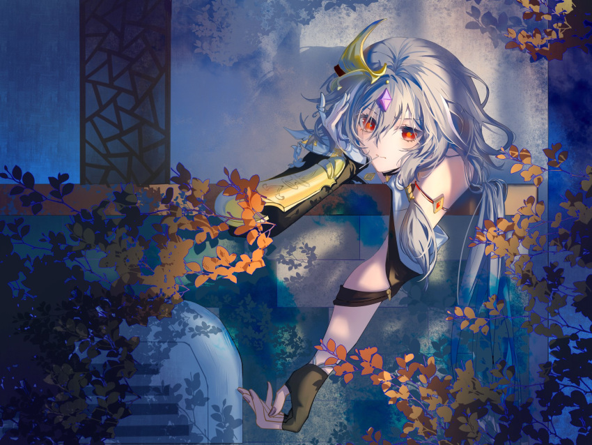 1girl arm_support baigeo black_gloves black_nails chinese_clothes closed_mouth fu_hua fu_hua_(herrscher_of_sentience) gloves grey_hair hair_between_eyes hand_on_own_face highres honkai_(series) honkai_impact_3rd long_hair outdoors red_eyes single_bare_shoulder solo upper_body white_gloves