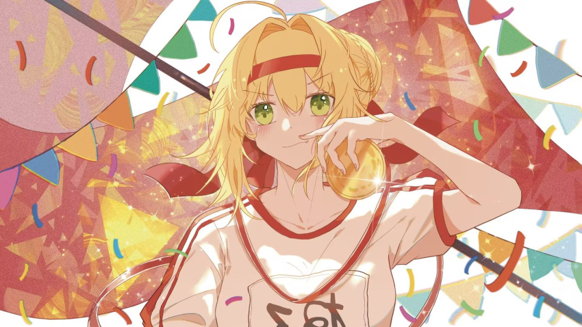 1girl ahoge arm_at_side blonde_hair blush breasts closed_mouth collarbone dot_nose fang fate/grand_order fate_(series) fingernails green_eyes gym_shirt hair_between_eyes hair_bun hair_intakes hairband hand_up highres holding long_hair looking_at_viewer medal medium_breasts name_tag nero_claudius_(fate) red_hairband shirt short_sleeves sidelocks smile solo sports_festival straight-on string_of_flags striped striped_shirt sunfish3939 upper_body v-shaped_eyebrows white_shirt