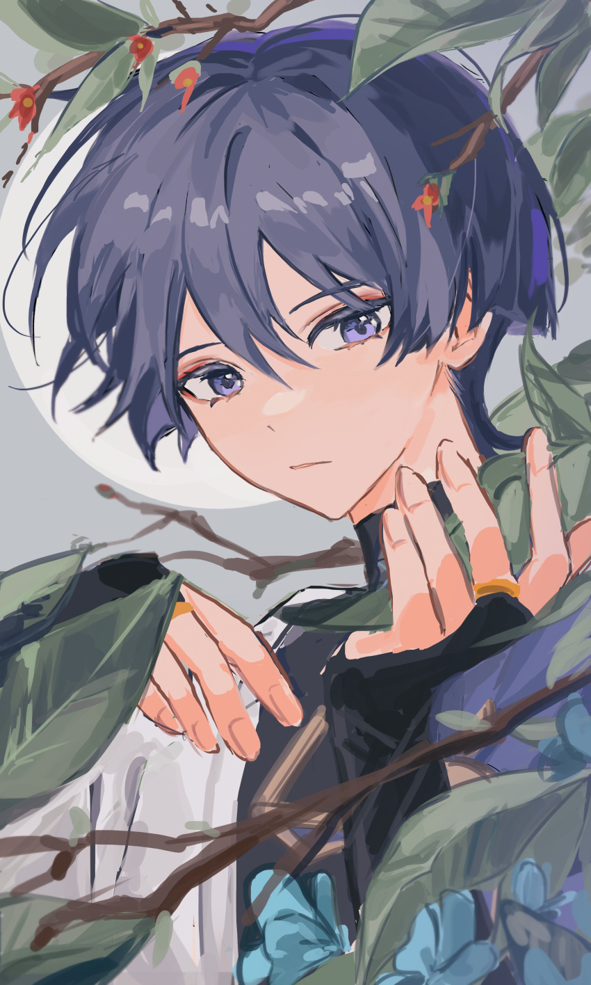 1boy absurdres armor black_hair blue_flower branch closed_mouth eyeshadow flower genshin_impact hair_between_eyes highres japanese_armor japanese_clothes kote kurokote leaf makeup male_focus mnce_o multicolored_hair purple_hair red_eyeshadow scaramouche_(genshin_impact) simple_background solo upper_body violet_eyes wanderer_(genshin_impact)