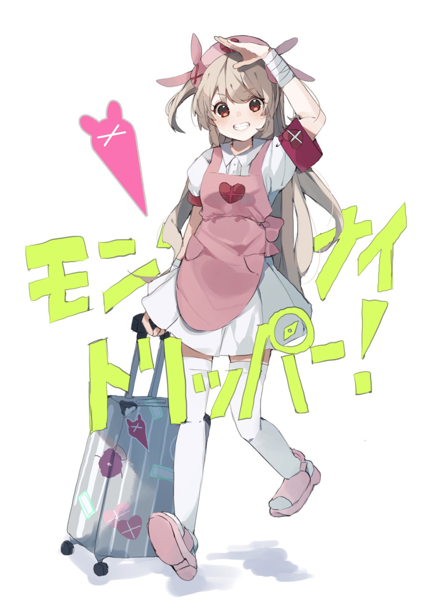 &gt;_&lt; 1girl apron arm_up bandaged_wrist bandages blush collared_dress dress full_body gominami grin hair_ornament hat heart heart_print highres holding holding_suitcase light_brown_hair long_hair looking_at_viewer natori_sana nurse_cap open_mouth pink_apron pink_headwear pocket puffy_short_sleeves puffy_sleeves rabbit_hair_ornament red_eyes rolling_suitcase sana_channel short_sleeves slippers smile solo song_name standing suitcase thigh-highs two_side_up virtual_youtuber walking white_background white_dress white_thighhighs