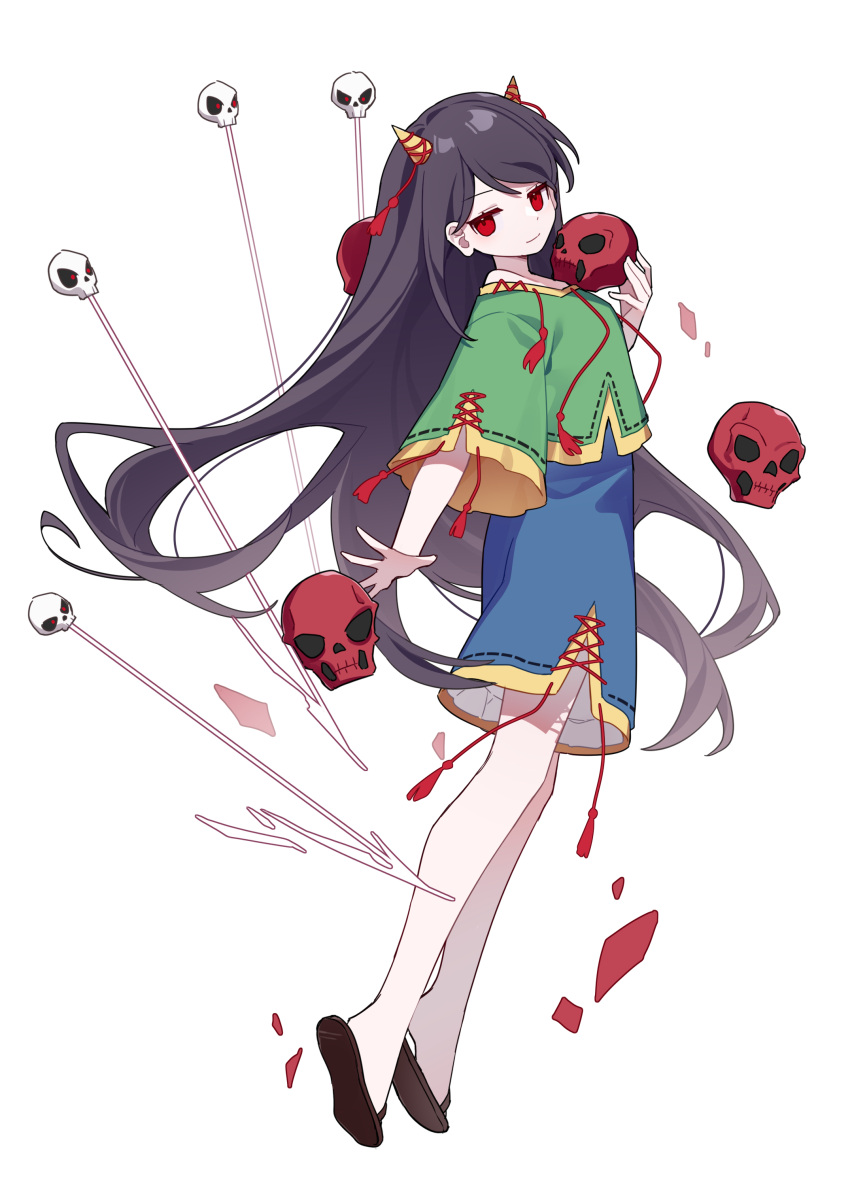 1girl absurdres bing_zizi black_hair blue_shorts closed_mouth commentary_request flip-flops full_body green_shirt highres holding holding_skull horns long_hair looking_at_viewer nippaku_zanmu oni_horns red_eyes sandals shirt shorts simple_background skull sleeves_past_elbows smile solo touhou unfinished_dream_of_all_living_ghost very_long_hair white_background wide_sleeves