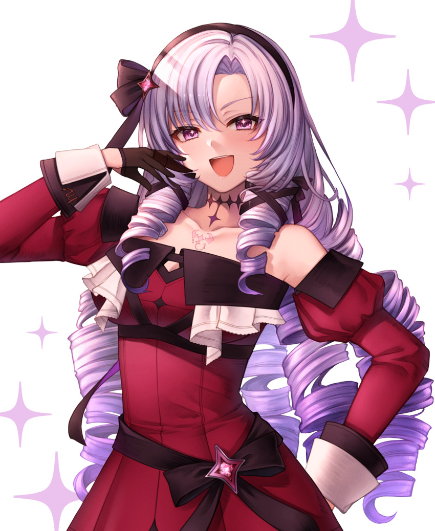 1girl :d annno_ans bare_shoulders black_bow black_gloves black_hairband black_ribbon bow chest_tattoo collarbone detached_sleeves dress dress_bow gloves hair_bow hair_ribbon hairband hand_on_own_hip hand_up highres hyakumantenbara_salome hyakumantenbara_salome_(1st_costume) juliet_sleeves light_purple_hair long_hair long_sleeves looking_at_viewer nijisanji off_shoulder parted_bangs puffy_sleeves purple_hair red_dress red_sleeves ribbon smile solo sparkle sparkling_eyes strapless strapless_dress tattoo teeth too_many_drills upper_body upper_teeth_only v-shaped_eyebrows violet_eyes virtual_youtuber white_background