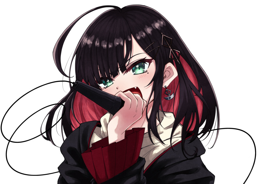 1girl ahoge black_hair black_jacket cable colored_inner_hair earrings fang green_eyes hair_ornament hairclip hand_up highres hizuki_yui holding holding_microphone jacket jewelry long_sleeves looking_at_viewer medium_hair microphone mole mole_under_eye multicolored_hair neo-porte open_mouth pleated_sleeves portrait red_sleeves redhead simple_background smile solo transparent_background virtual_youtuber wide_sleeves yuupenman