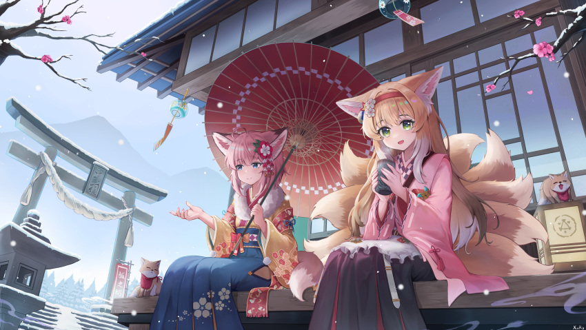 2girls absurdres ahoge alternate_costume animal animal_ear_fluff animal_ears apron architecture arknights black_hakama blonde_hair blue_hakama chinese_commentary closed_mouth commentary_request cup day east_asian_architecture feet_out_of_frame floral_print flower fox fox_ears fox_girl fox_tail frilled_apron frills green_eyes hair_flower hair_ornament hairband hakama hakama_skirt highres holding holding_cup holding_umbrella japanese_architecture japanese_clothes kimono kitsune kyuubi long_hair long_sleeves multicolored_hair multiple_girls multiple_tails obi official_alternate_costume oil-paper_umbrella open_mouth outdoors pink_hair pink_kimono pleated_skirt red_hairband red_umbrella sash short_hair sitting skirt smile snow steam sussurro_(arknights) suzuran_(arknights) suzuran_(yukibare)_(arknights) tail torii two-tone_hair umbrella waist_apron white_apron white_hair wide_sleeves winter xary yellow_kimono