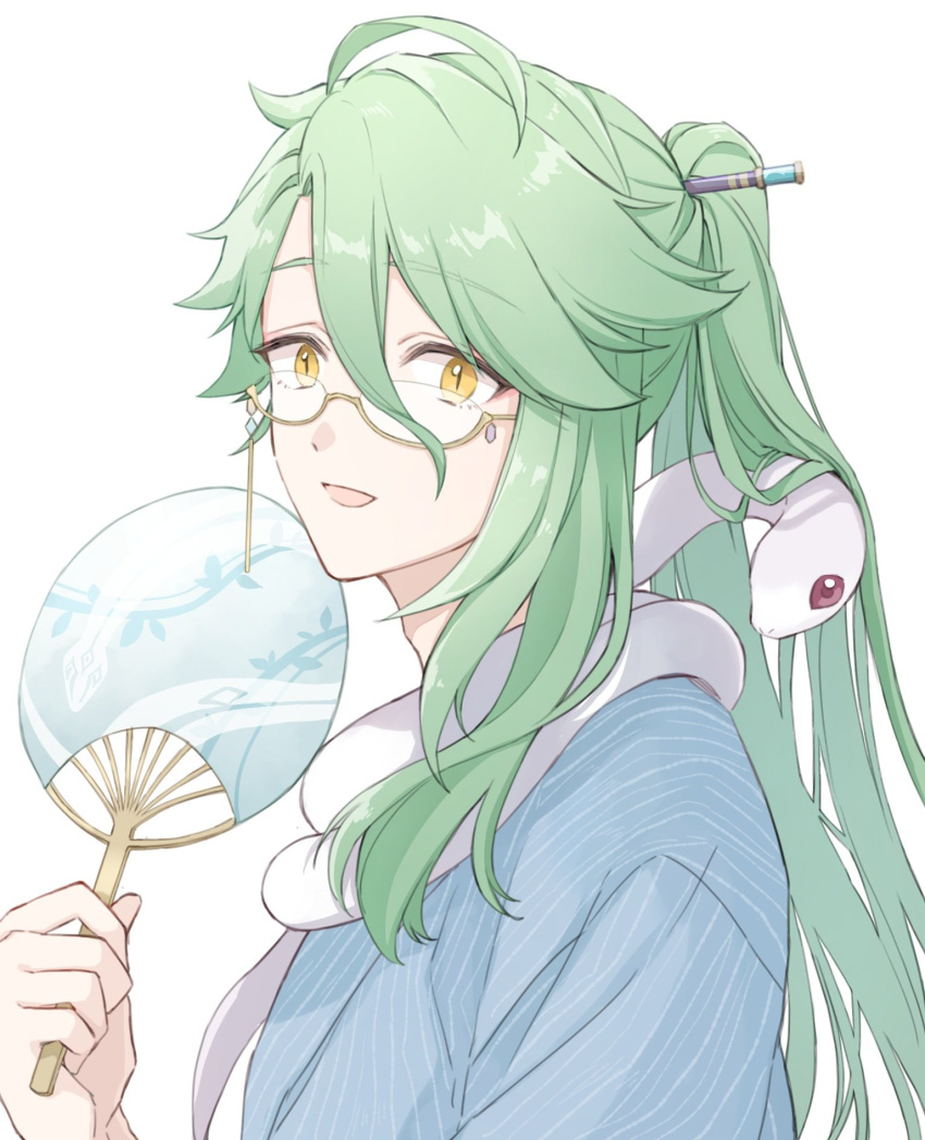 1boy :d ahoge alternate_hairstyle baizhu_(genshin_impact) blue_kimono changsheng_(genshin_impact) commentary_request eyewear_strap genshin_impact glasses green_hair hair_between_eyes hair_ornament hair_stick hand_fan hand_up high_ponytail highres holding holding_fan japanese_clothes kimono long_hair looking_at_viewer looking_to_the_side male_focus open_mouth paper_fan parted_bangs ponytail same_(same_hoge) semi-rimless_eyewear sidelocks simple_background slit_pupils smile snake solo striped striped_kimono uchiwa under-rim_eyewear upper_body vertical-striped_kimono vertical_stripes white_background yellow_eyes