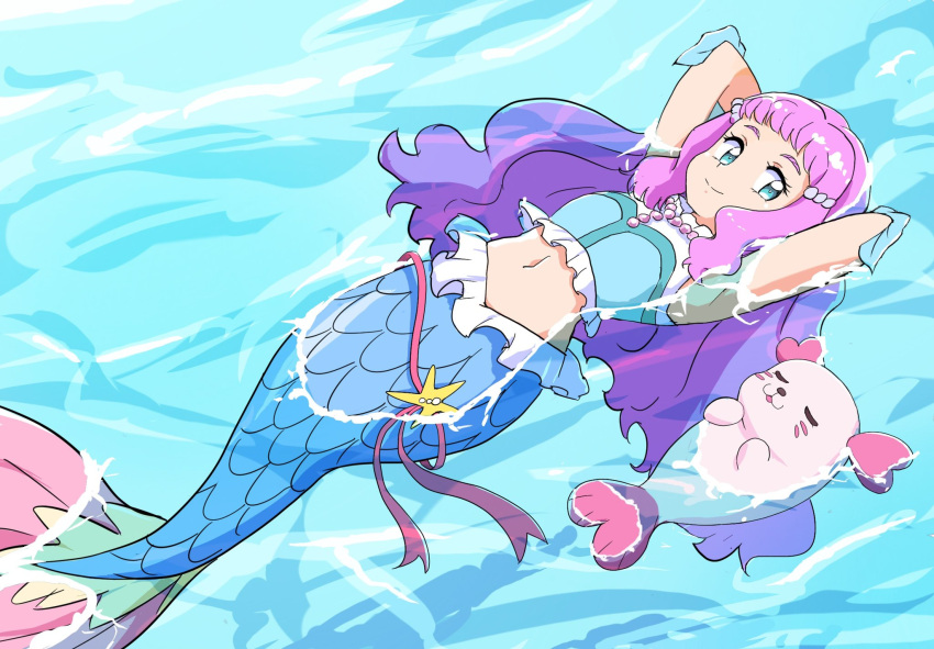 1girl afloat arms_behind_head blue_eyes crop_top fins fish_tail frills highres jewelry kururun_(precure) laura_la_mer long_hair lying mermaid midriff monster_girl necklace on_back partially_submerged pearl_necklace pink_hair precure seal_(animal) sidelocks sleeveless tail tropical-rouge!_precure uraki water wavy_hair