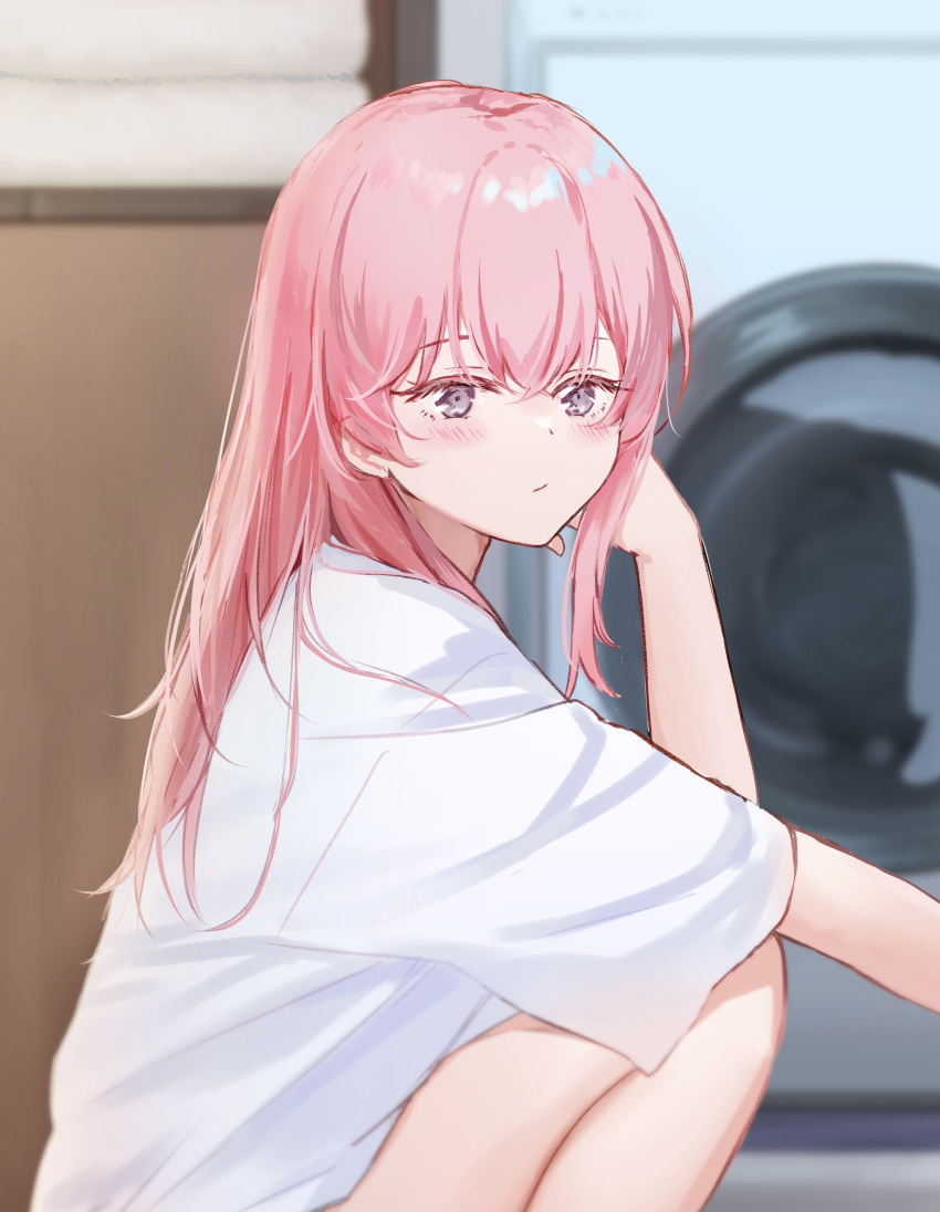 1girl absurdres closed_mouth crossed_bangs elbow_rest highres indoors inui_sajuna long_hair looking_at_viewer looking_to_the_side pink_hair shirt solo sono_bisque_doll_wa_koi_wo_suru squatting t-shirt violet_eyes washing_machine white_shirt yuyu_kanae