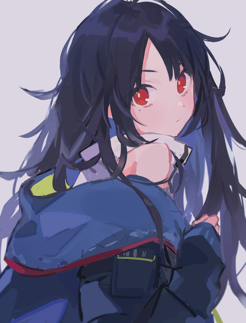 1girl absurdres black_hair blue_jacket c-ms_(girls'_frontline) closed_mouth girls_frontline grey_background highres jacket light_blush long_hair long_sleeves looking_at_viewer mole mole_under_eye red_eyes shirt simple_background sleeveless sleeveless_shirt solo tarouoga upper_body white_shirt