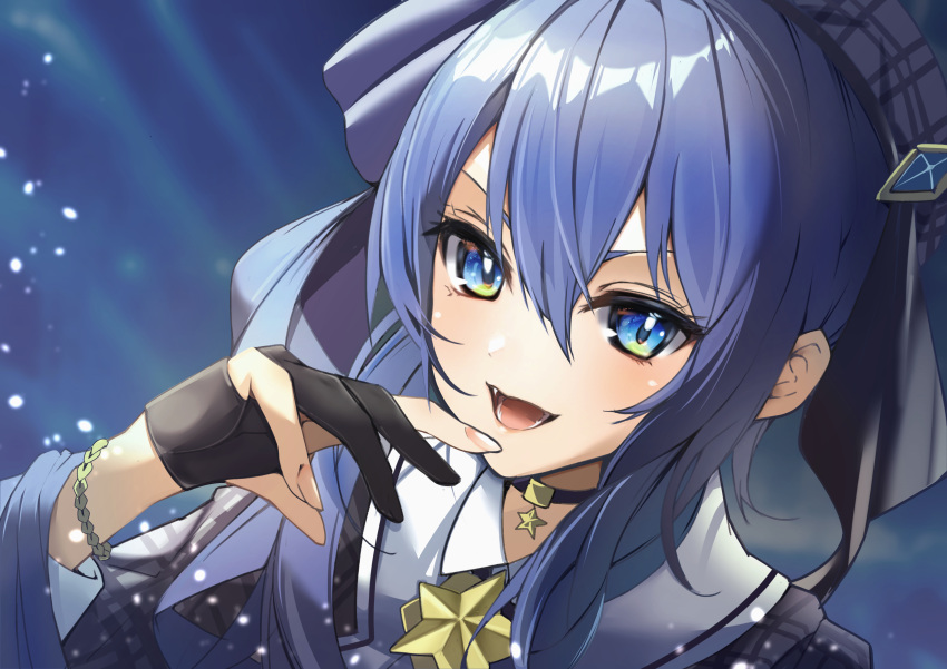 1girl absurdres beret black_gloves blue_eyes blue_hair bracelet choker gloves grey_headwear grey_jacket hair_between_eyes hand_on_own_chin hand_up hat highres hololive hoshimachi_suisei hoshimachi_suisei_(1st_costume) jacket jewelry light_particles long_hair long_sleeves looking_at_viewer natsuki_(muravito) open_mouth partially_fingerless_gloves plaid plaid_headwear plaid_jacket portrait smile solo virtual_youtuber