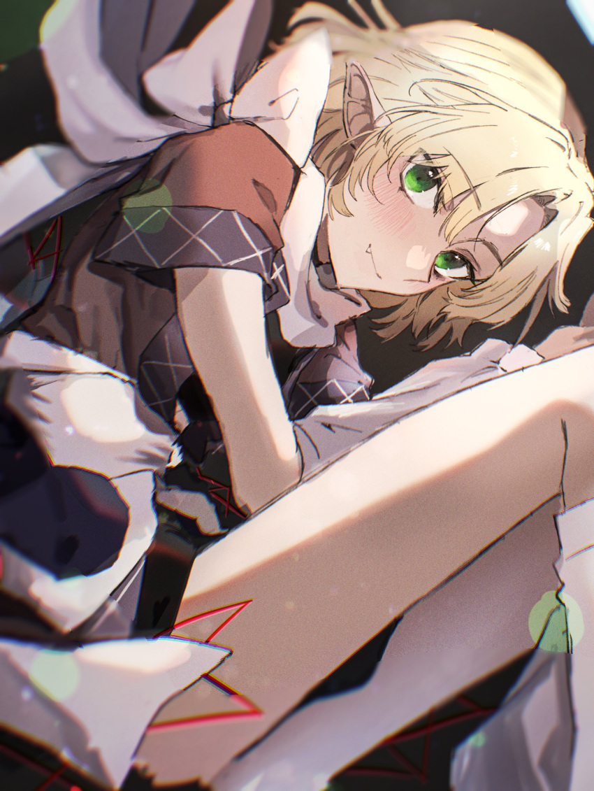 1girl arm_warmers black_skirt blonde_hair blush brown_shirt closed_mouth commentary_request fang fang_out feet_out_of_frame fetal_position flat_chest green_eyes highres light_particles looking_at_viewer mizuhashi_parsee one-hour_drawing_challenge parted_bangs pointy_ears sakuratsuki sash scarf shirt short_hair short_sleeves skirt smile solo touhou white_sash white_scarf