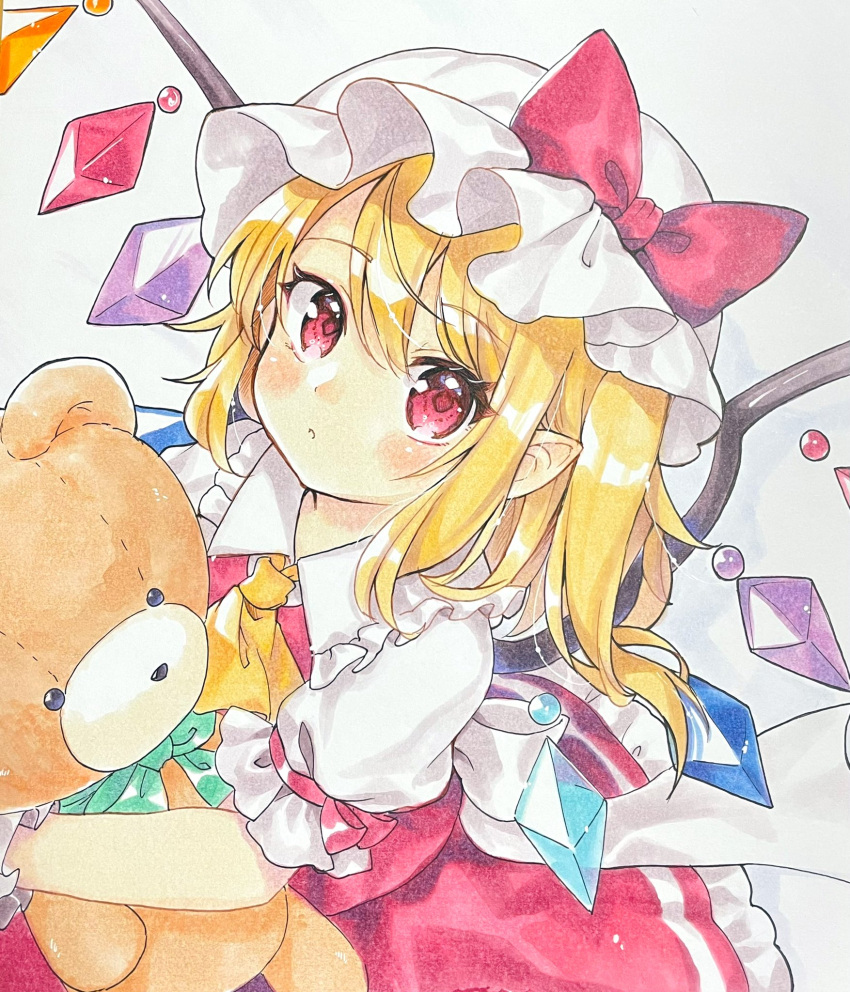 1girl back_bow blonde_hair bow collared_shirt cowboy_shot flandre_scarlet frilled_shirt_collar frilled_skirt frilled_sleeves frills hat head_tilt highres holding holding_stuffed_toy large_bow looking_at_viewer medium_hair mimi_(mimi_puru) mob_cap multicolored_wings pointy_ears puffy_short_sleeves puffy_sleeves red_eyes red_skirt red_vest shirt short_sleeves simple_background skirt skirt_set solo stuffed_animal stuffed_toy teddy_bear touhou vest white_background white_bow white_headwear white_shirt wings