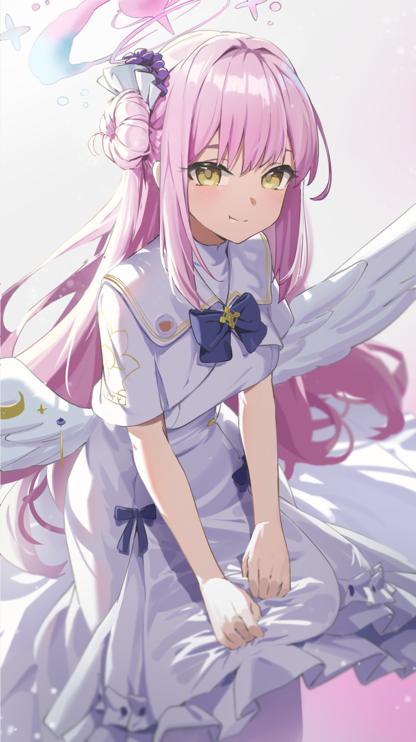 1girl blue_archive braid commentary dress gradient_background grey_background halo highres long_hair looking_at_viewer low_wings mika_(blue_archive) pink_background pink_hair pink_halo reulem side_braid single_braid smile solo white_dress white_wings wings yellow_eyes