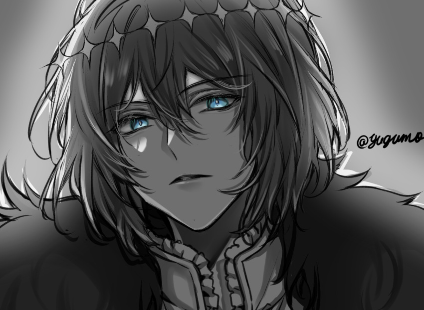 1boy blue_eyes cloak collared_shirt diamond_hairband fate/grand_order fate_(series) frilled_shirt_collar frills fur-trimmed_cloak fur_trim hair_between_eyes male_focus monochrome oberon_(fate) oberon_(third_ascension)_(fate) parted_lips shirt short_hair simple_background solo spot_color twitter_username upper_body yugumotwst