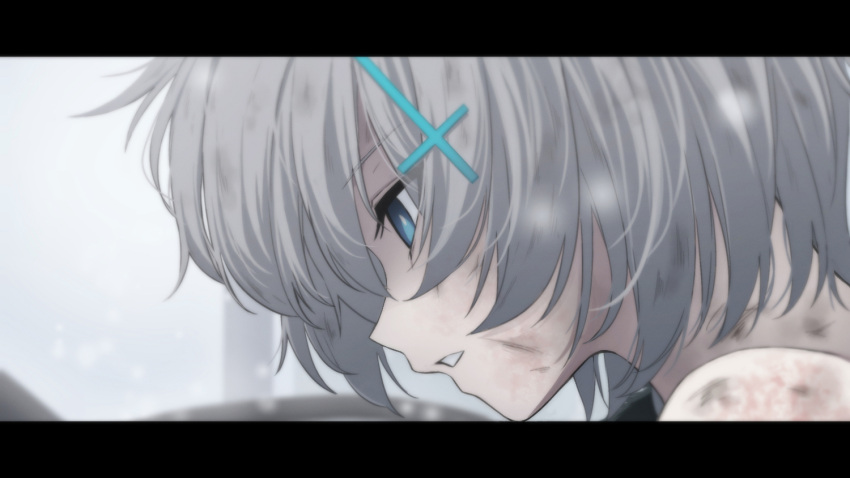 1girl aged_down amnesia blue_archive blue_eyes blurry bruise commentary cross_hair_ornament depth_of_field empty_eyes grey_hair hair_between_eyes hair_ornament injury junu_(jwoo5627) outdoors parted_lips profile shiroko_(blue_archive) shiroko_(young)_(blue_archive) short_hair sidelocks snowing solo symbol-only_commentary