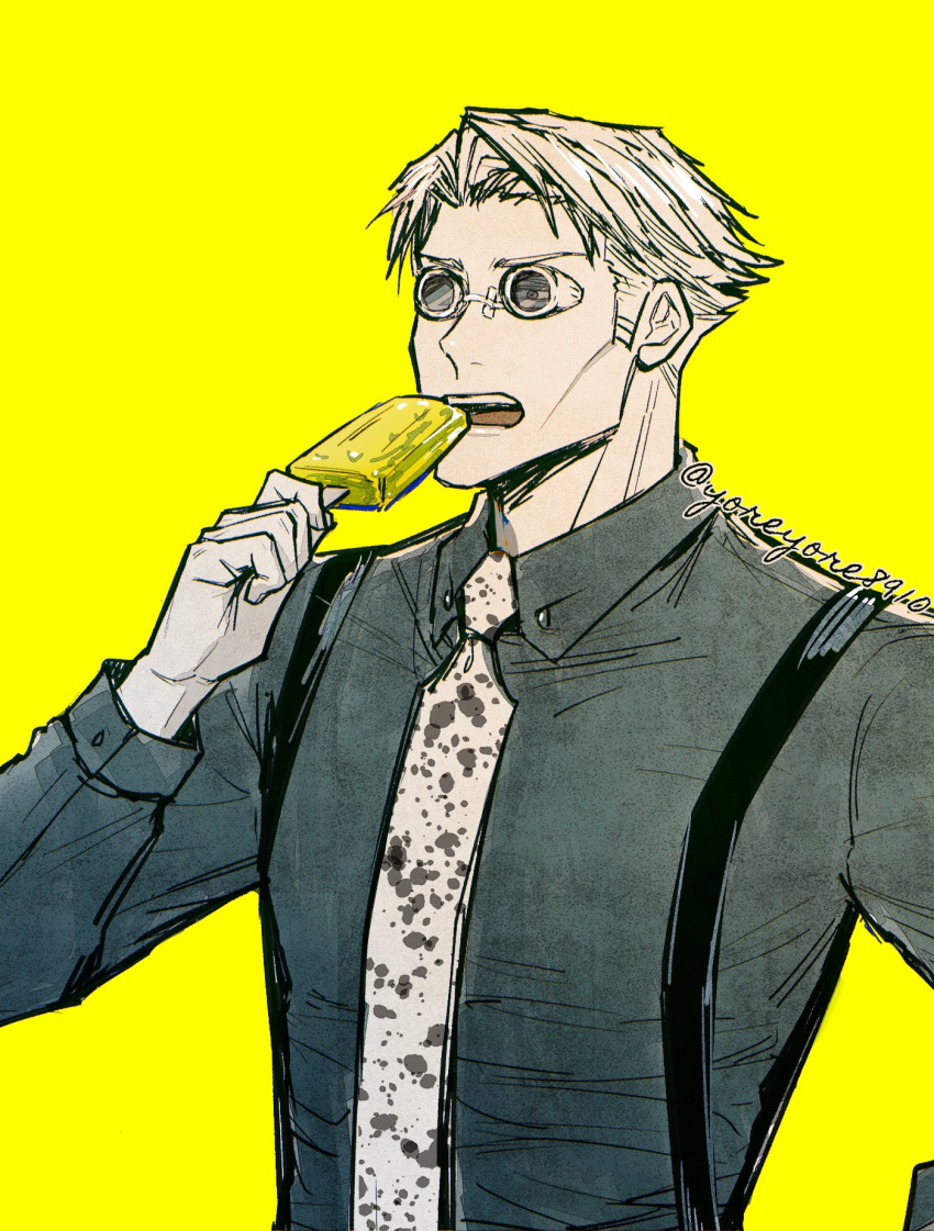 1boy animal_print eating food goggles highres holding holding_food holding_popsicle jujutsu_kaisen leopard_print long_sleeves male_focus nanami_kento necktie popsicle shirt short_hair solo suspenders teeth upper_body upper_teeth_only yellow_background yoreyore