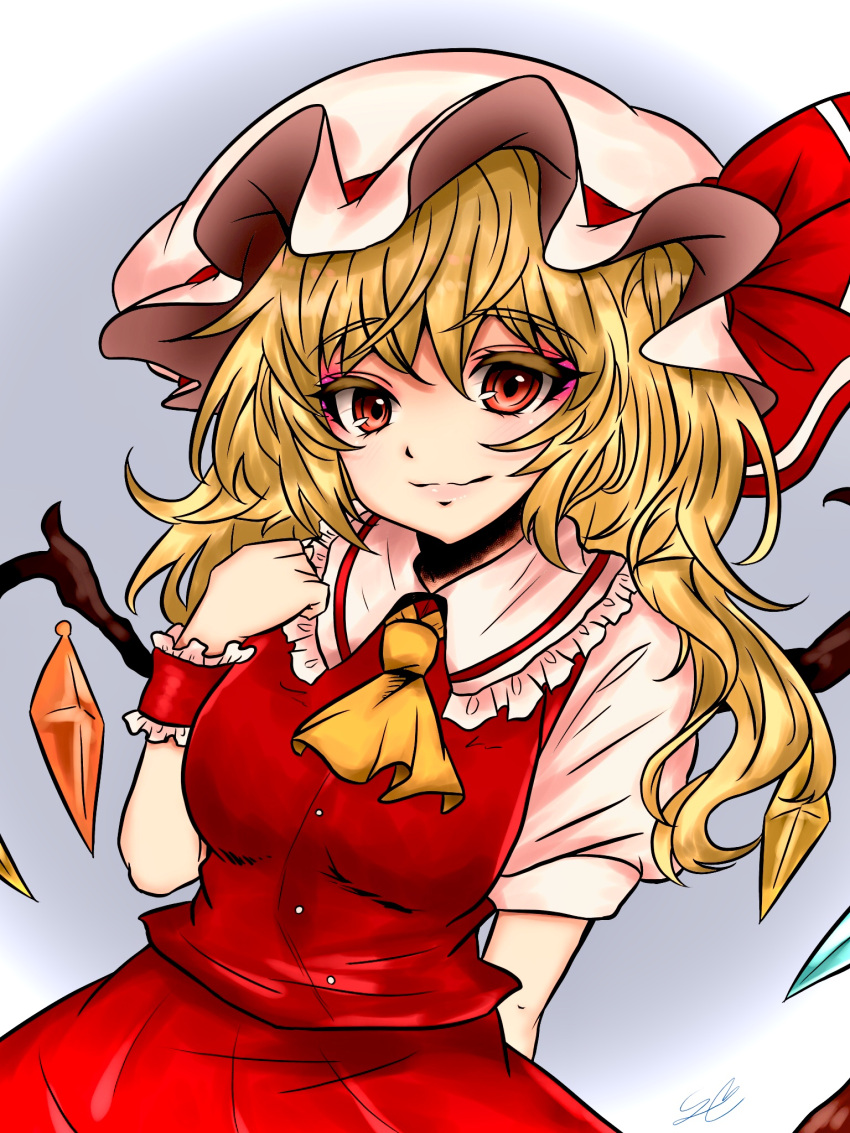 1girl alternate_breast_size arm_behind_back ascot blonde_hair breasts buttons closed_mouth collared_shirt cowboy_shot crystal flandre_scarlet frilled_shirt_collar frills gradient_background grey_background hat hat_ribbon highres looking_at_viewer medium_breasts medium_hair mob_cap multicolored_wings one_side_up puffy_short_sleeves puffy_sleeves red_eyes red_ribbon red_skirt red_vest ribbon shiraniwa_rin shirt short_sleeves skirt skirt_set solo touhou vest white_headwear white_shirt wings wrist_cuffs yellow_ascot