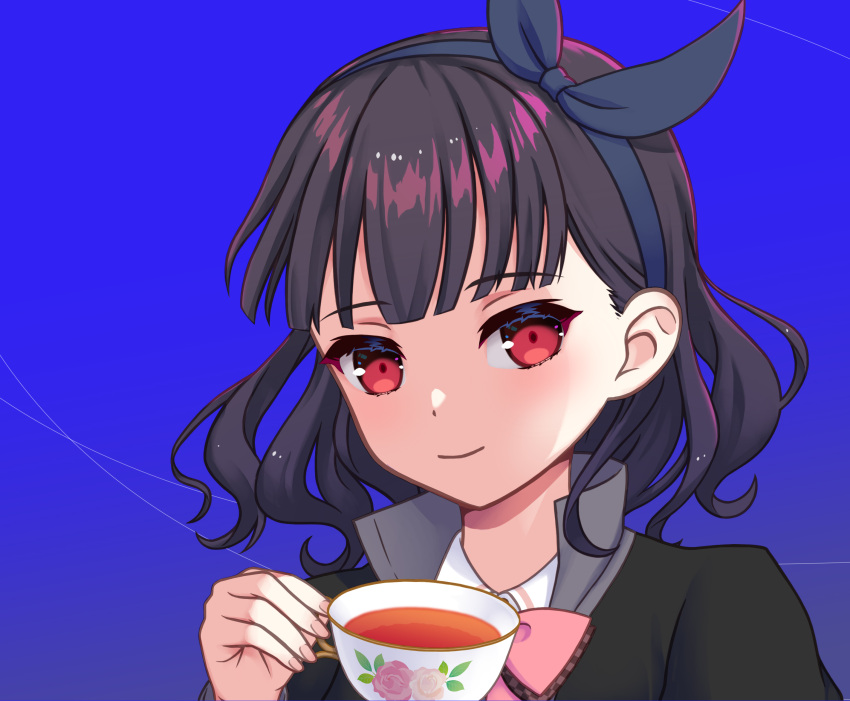 1girl assault_lily black_bow black_hair black_hairband black_jacket blue_background blunt_bangs bow bow_hairband bowtie c-chrone closed_mouth collared_shirt commentary_request cup fingernails gradient_background hair_bow hairband hand_up highres holding holding_cup jacket kuroki_francisca_yuria long_sleeves looking_at_viewer ludvico_private_girls'_academy_school_uniform medium_hair pink_bow pink_bowtie portrait purple_background red_eyes school_uniform shirt smile solo tea teacup wavy_hair white_shirt