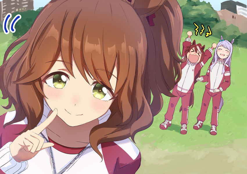 &gt;_&lt; 3girls aqua_bow arms_up aston_machan_(umamusume) blush bow breasts brown_hair bush closed_eyes closed_mouth commentary_request ear_bow grass green_eyes hair_between_eyes highres horse_girl jacket long_hair long_sleeves looking_at_viewer mafty medium_breasts mejiro_mcqueen_(umamusume) multicolored_hair multiple_girls open_mouth outdoors pants parody photobomb pink_bow pointing pointing_at_self red_footwear red_pants shoes smile sneakers streaked_hair suiyou_dou_de_shou tokai_teio_(umamusume) tracen_training_uniform track_jacket track_pants two-tone_footwear umamusume violet_eyes white_footwear white_hair