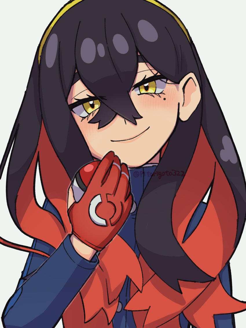 1girl black_hair blue_jacket carmine_(pokemon) closed_mouth crossed_bangs eyelashes gloves hair_between_eyes highres holding holding_poke_ball jacket long_hair long_sleeves looking_at_viewer mole mole_under_eye multicolored_hair partially_fingerless_gloves pitorigoto poke_ball pokemon pokemon_(game) pokemon_sv red_gloves redhead smile solo twitter_username two-tone_hair upper_body white_background yellow_eyes