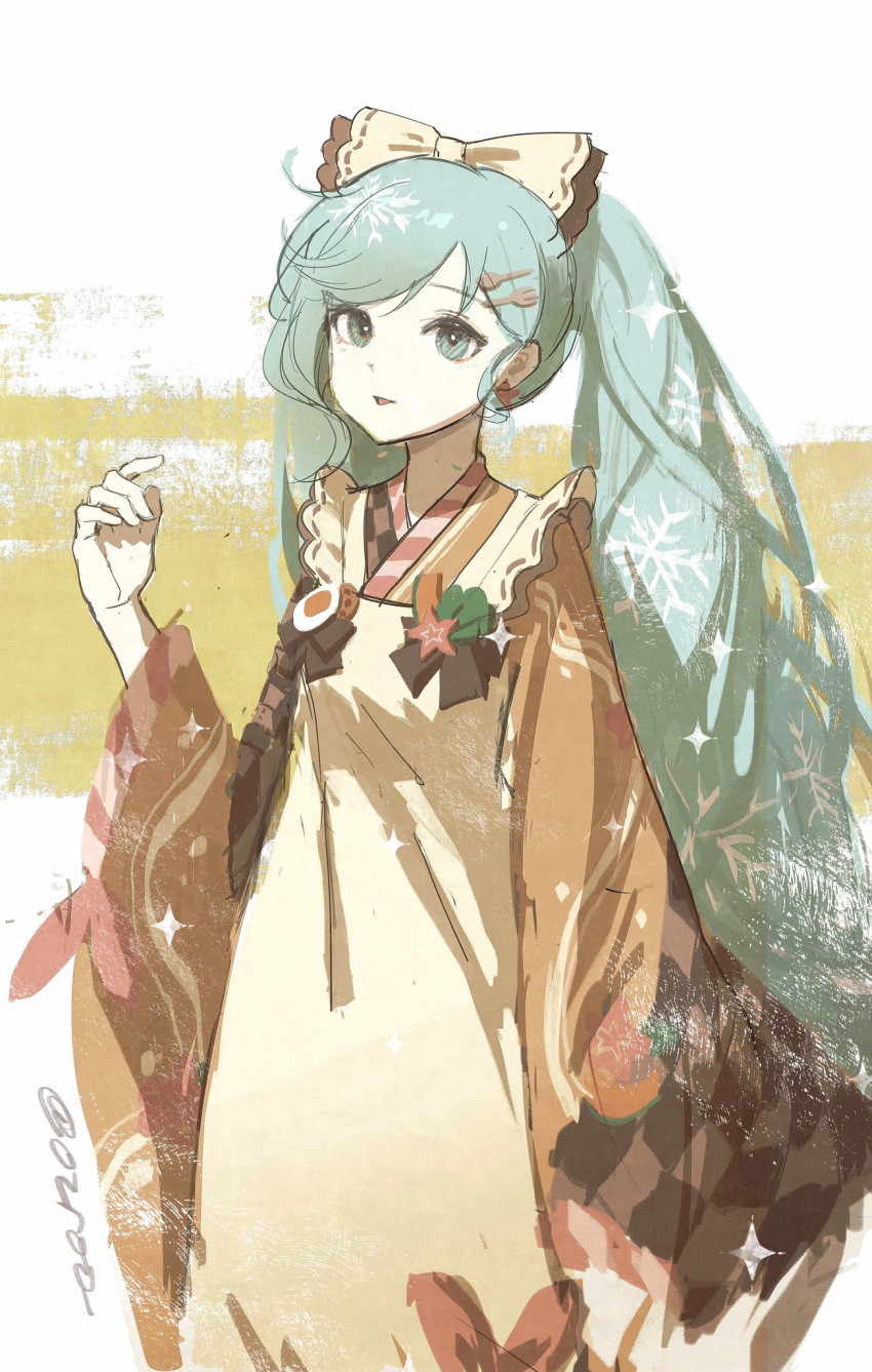 abstract_background apron aqua_eyes aqua_hair arm_at_side bagml blue_hair bow brown_kimono cowboy_shot fork_hair_ornament hair_bow hand_up hardboiled_egg hatsune_miku highres japanese_clothes kappougi kimono long_sleeves looking_at_viewer print_kimono ribbon-trimmed_bow single_sidelock snowflakes sparkle spoon_hair_ornament swept_bangs triangle_mouth twintails twitter_username two-tone_background vocaloid white_bow wide_sleeves yellow_apron yellow_background yuki_miku yuki_miku_(2024)