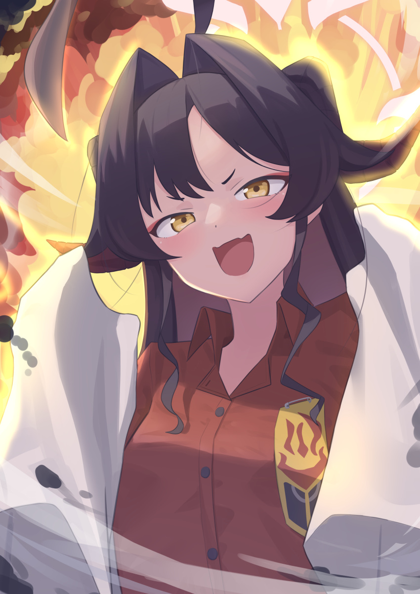 1girl absurdres ahoge black_hair blue_archive breasts buttons coat collared_shirt hair_flaps highres kasumi_(blue_archive) long_hair looking_at_viewer oversized_clothes red_shirt shirt sleeves_past_fingers sleeves_past_wrists small_breasts smile solo t-hou white_coat yellow_eyes