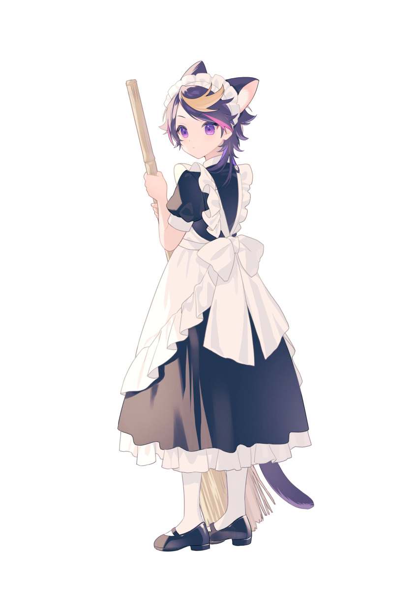 1boy :&lt; absurdres alternate_costume animal_ear_fluff animal_ears apron ayame_(3103942) back_bow bamboo_broom black_dress black_hair blonde_hair blush bow broom cat_boy cat_ears cat_tail closed_mouth commentary_request crossdressing dress enmaided eyeshadow frilled_apron frilled_dress frills full_body highres holding holding_broom looking_at_viewer looking_back maid maid_apron maid_headdress makeup male_focus medium_hair multicolored_hair nijisanji nijisanji_en parted_bangs pink_hair puffy_short_sleeves puffy_sleeves purple_hair red_eyeshadow shoes short_sleeves shu_yamino sidelocks simple_background solo standing streaked_hair swept_bangs tail violet_eyes virtual_youtuber white_apron white_background white_bow white_footwear