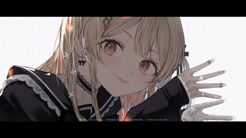 1girl artist_name black_choker black_sailor_collar blonde_hair blush character_name choker close-up closed_mouth commentary copyright_name fingernails fishnet_gloves fishnets frilled_choker frilled_sailor_collar frills gloves grey_background hair_ornament hair_ribbon haru_on highres hololive hololive_dev_is jewelry letterboxed long_hair long_sleeves looking_at_viewer musical_note musical_note_hair_ornament nail_art one_side_up otonose_kanade red_eyes ribbon ring sailor_collar shirt simple_background single_glove sleeves_past_wrists smile solo upper_body virtual_youtuber white_shirt
