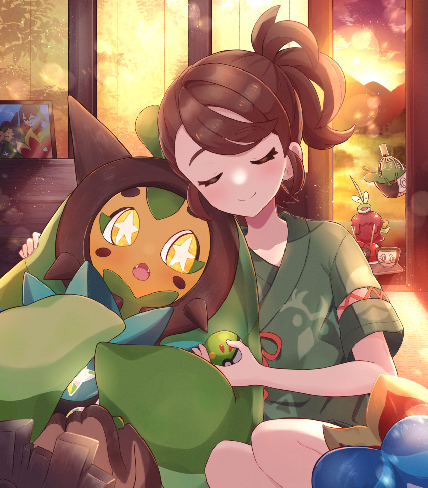 1girl blush brown_hair closed_eyes closed_mouth clouds commentary_request dipplin eyelashes facing_viewer friend_ball green_shirt haru_(haruxxe) highres holding holding_poke_ball juliana_(pokemon) mask ogerpon photo_(object) poke_ball pokemon pokemon_(creature) pokemon_(game) pokemon_sv poltchageist ponytail shirt short_sleeves sinistcha sitting sky smile twilight