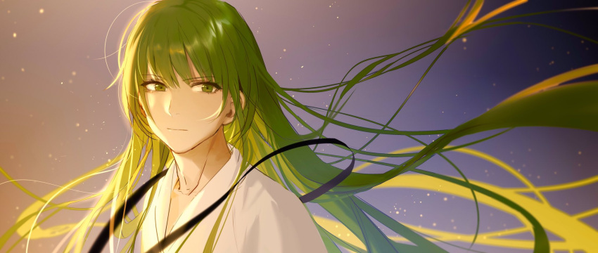 androgynous chain enkidu_(fate) fate/strange_fake fate_(series) glowing glowing_clothes glowing_eyes green_hair hair_between_eyes highres long_hair looking_at_viewer male_focus robe shirt smile solo upper_body very_long_hair white_robe white_shirt yellow_eyes
