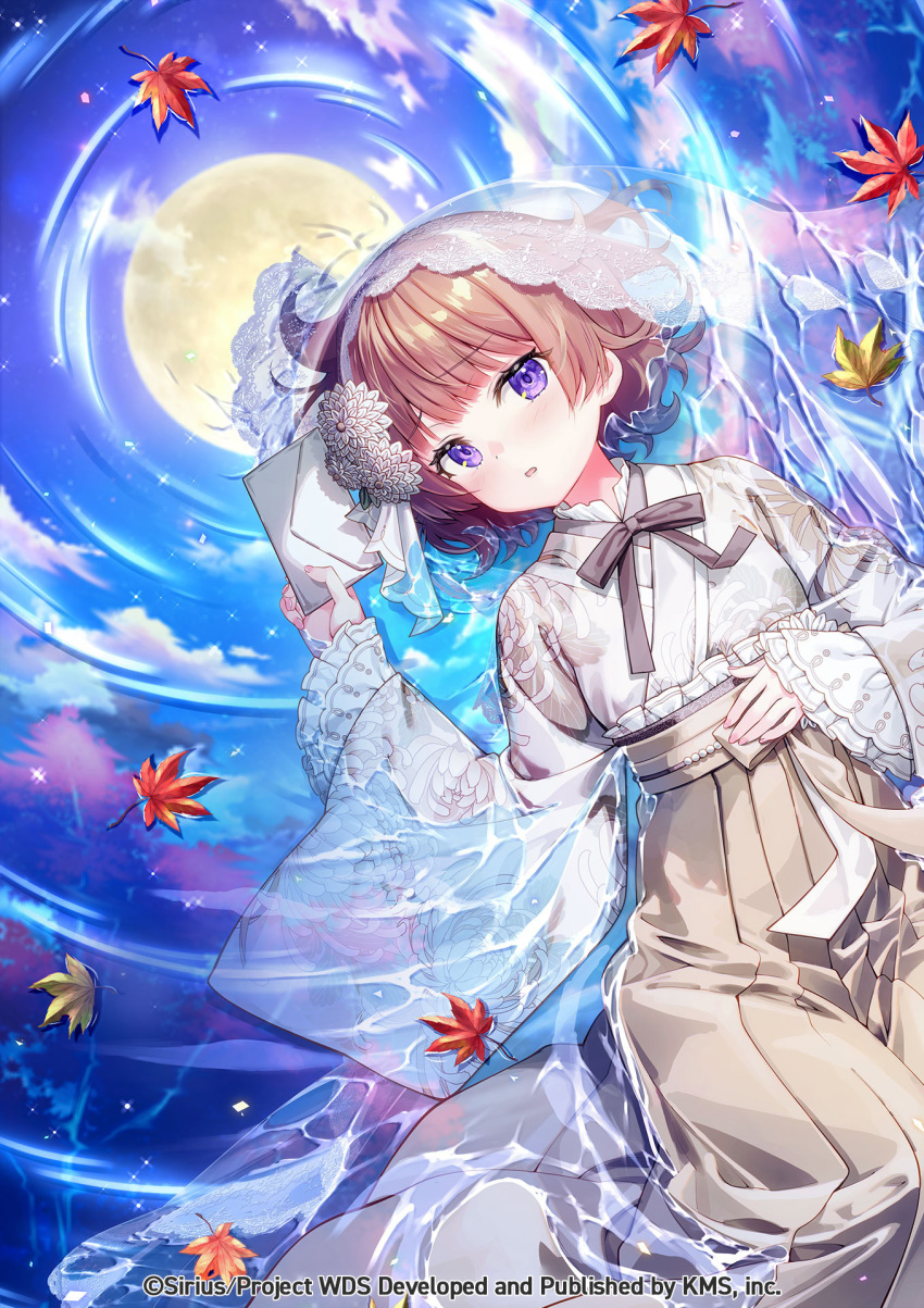 1girl autumn_leaves brown_hair brown_hakama commentary_request envelope floral_print fujima_takuya full_moon hakama hakama_skirt hand_up highres holding holding_envelope japanese_clothes kimono leaf leaf_on_liquid long_sleeves looking_at_viewer maple_leaf moon official_art parted_lips partially_submerged print_kimono reflection sasuga_chisa short_hair skirt solo violet_eyes white_kimono wide_sleeves world_dai_star
