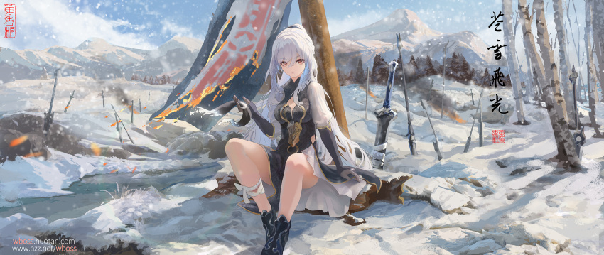 1girl alternate_costume arm_support bare_legs black_blindfold black_footwear blindfold closed_mouth day hair_between_eyes highres holding_blindfold honkai:_star_rail honkai_(series) jingliu_(honkai:_star_rail) mixed-language_commentary outdoors polearm red_eyes sitting sky snow solo spear sword translation_request tree wboss weapon white_hair