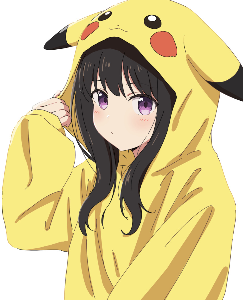 1girl alternate_costume ama_(ama_ekaku) black_hair blush closed_mouth commentary_request dot_mouth dot_nose hand_up highres hood hood_up hoodie inoue_takina long_sleeves looking_at_viewer lycoris_recoil partial_commentary pikachu pikachu_costume pokemon sidelocks simple_background solo upper_body violet_eyes white_background yellow_hoodie