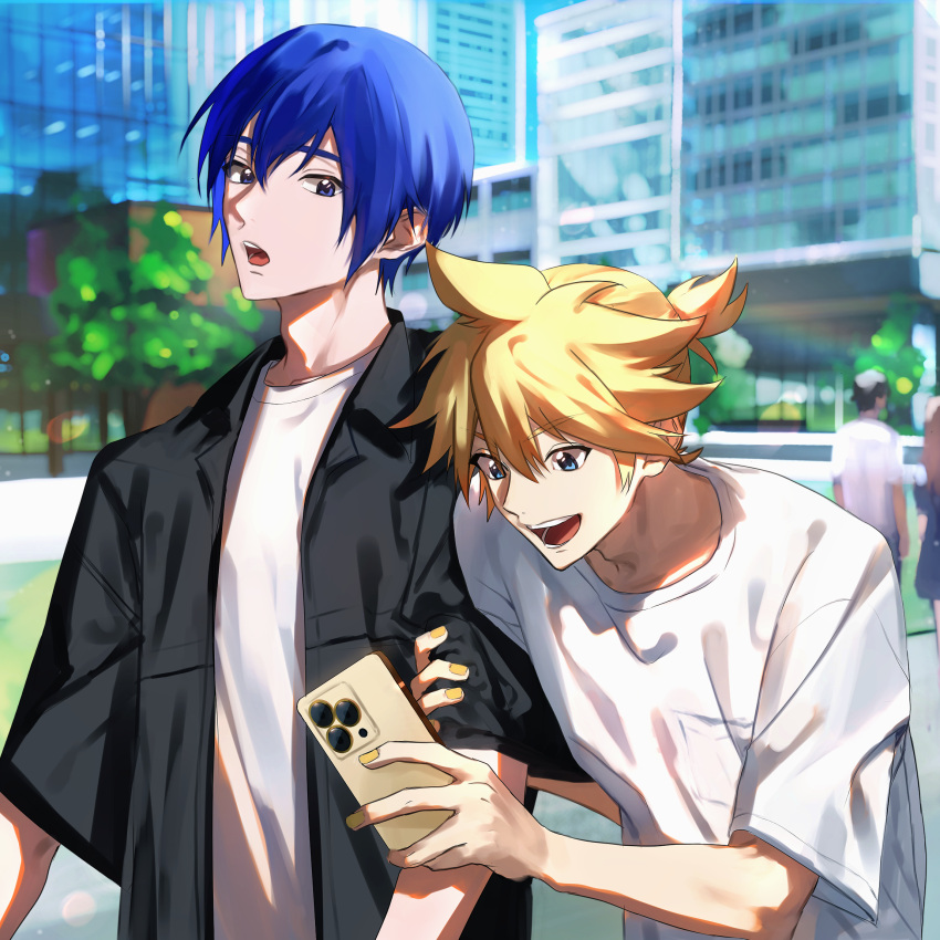 2boys blonde_hair blue_eyes blue_hair blurry blurry_background bright_pupils building hair_between_eyes highres holding holding_another's_arm holding_phone kagamine_len kaito_(vocaloid) looking_at_another looking_at_phone male_focus multiple_boys nail_polish open_clothes open_mouth open_shirt outdoors phone shirt short_hair sidelighting spiky_hair sunlight tetorutti35 tree upper_body vocaloid white_shirt yellow_nails
