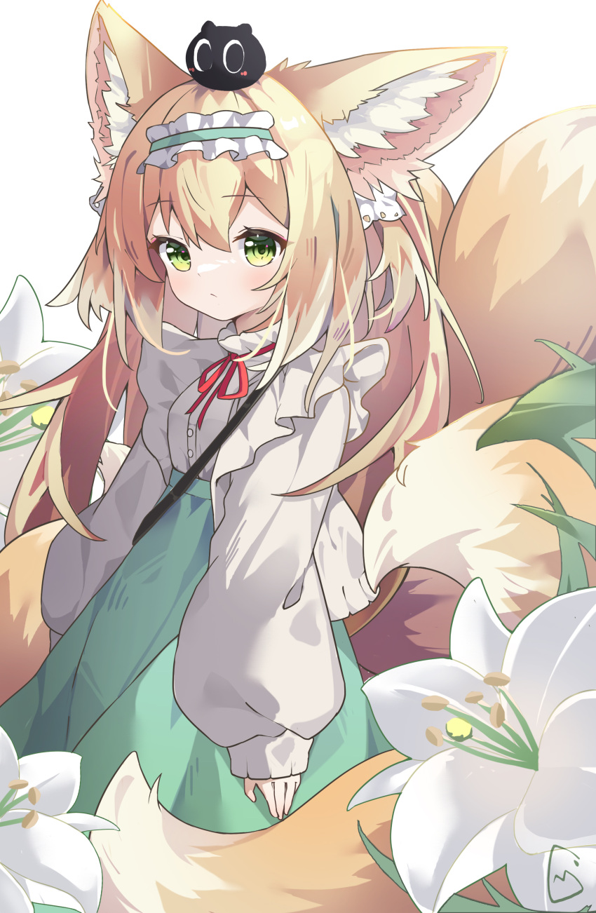 1girl absurdres animal_ear_fluff animal_ears arknights blonde_hair cardigan chinese_commentary closed_mouth colored_tips commentary_request creature_on_head crossover fox_ears fox_girl fox_tail frilled_hairband frills green_eyes green_hairband green_skirt hairband heixiu high-waist_skirt highres kitsune kyuubi long_sleeves looking_at_viewer luo_xiaohei_zhanji multicolored_hair multiple_tails neck_ribbon official_alternate_costume partial_commentary puffy_long_sleeves puffy_sleeves red_ribbon ribbon shirt skirt sleeves_past_wrists suzuran_(arknights) suzuran_(spring_praise)_(arknights) tail two-tone_hair vanishedstar white_cardigan white_hair white_shirt