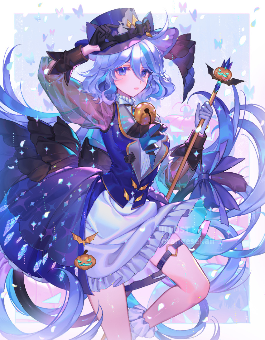 1girl arm_up ascot asymmetrical_gloves bell black_ascot black_bow black_gloves blue_eyes blue_hair blue_headwear blue_vest bow cane dress furina_(genshin_impact) genshin_impact gloves halloween hat hat_bow highres holding holding_cane jingle_bell long_hair looking_at_viewer mismatched_gloves multicolored_hair orange_sekaii parted_lips socks solo streaked_hair thigh_strap very_long_hair vest white_dress white_gloves white_socks