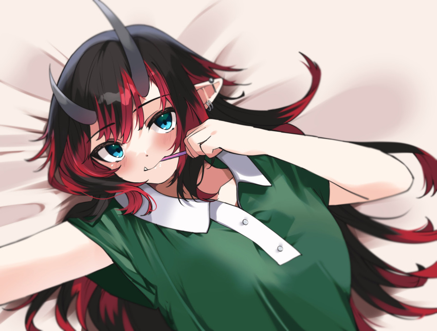 1girl absurdres alternate_costume black_hair blue_eyes blush breasts closed_mouth commentary_request demon_girl demon_horns ear_bar earrings green_shirt highres horns jewelry large_breasts long_hair looking_at_viewer medium_bangs mouth_hold multicolored_hair multiple_earrings nanashi_inc. pointy_ears redhead ryugasaki_rene shirt short_sleeves smile solo two-tone_hair upper_body virtual_youtuber zono_(inokura_syuzo029)