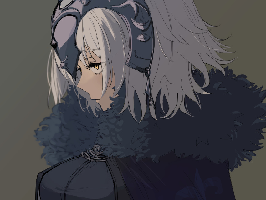 1girl absurdres black_cape black_shirt cape chain closed_mouth collar fate/grand_order fate_(series) from_side fur-trimmed_cape fur_trim glaring grey_background headpiece highres jeanne_d'arc_alter_(fate) kaigan0211 looking_ahead metal_collar portrait profile shirt short_hair simple_background solo white_hair yellow_eyes