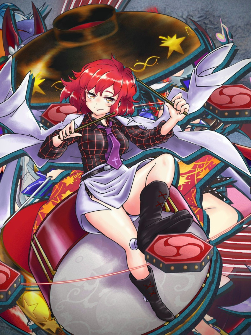 1girl black_footwear black_shirt boots bowl carbohydrate_(asta4282) closed_mouth collared_shirt commentary_request drum drumsticks full_body highres holding holding_drumsticks horikawa_raiko instrument jacket long_sleeves looking_at_viewer necktie purple_necktie redhead shirt short_hair skirt solo taiko_drum touhou white_jacket white_skirt